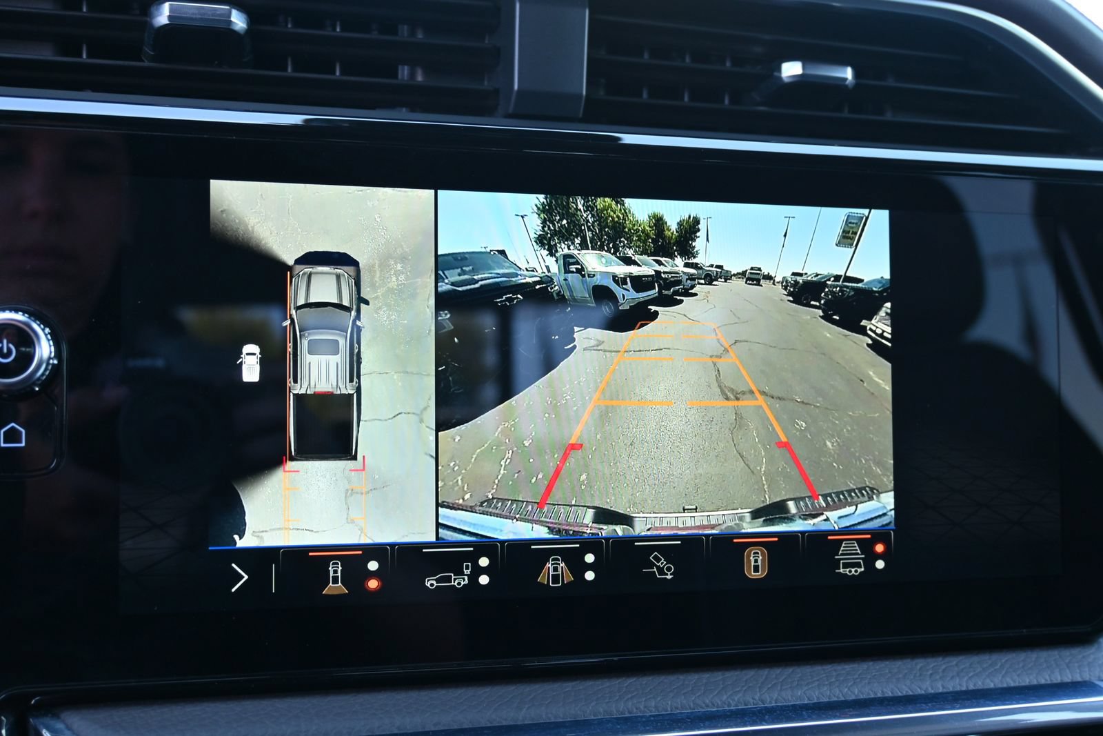 Used 2025 GMC Sierra 1500 Denali AWD/4WD image 13
