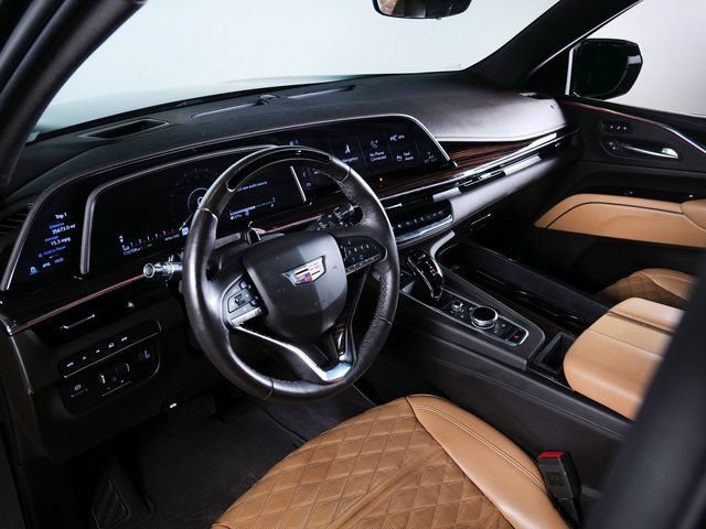 Used 2023 Cadillac Escalade ESV Sport AWD/4WD image 18