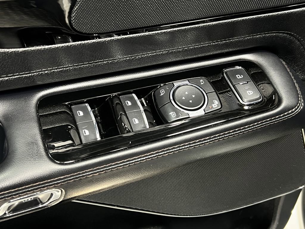 Used 2022 Lincoln Aviator Reserve w/ Equipment Group 201A AWD/4WD image 17