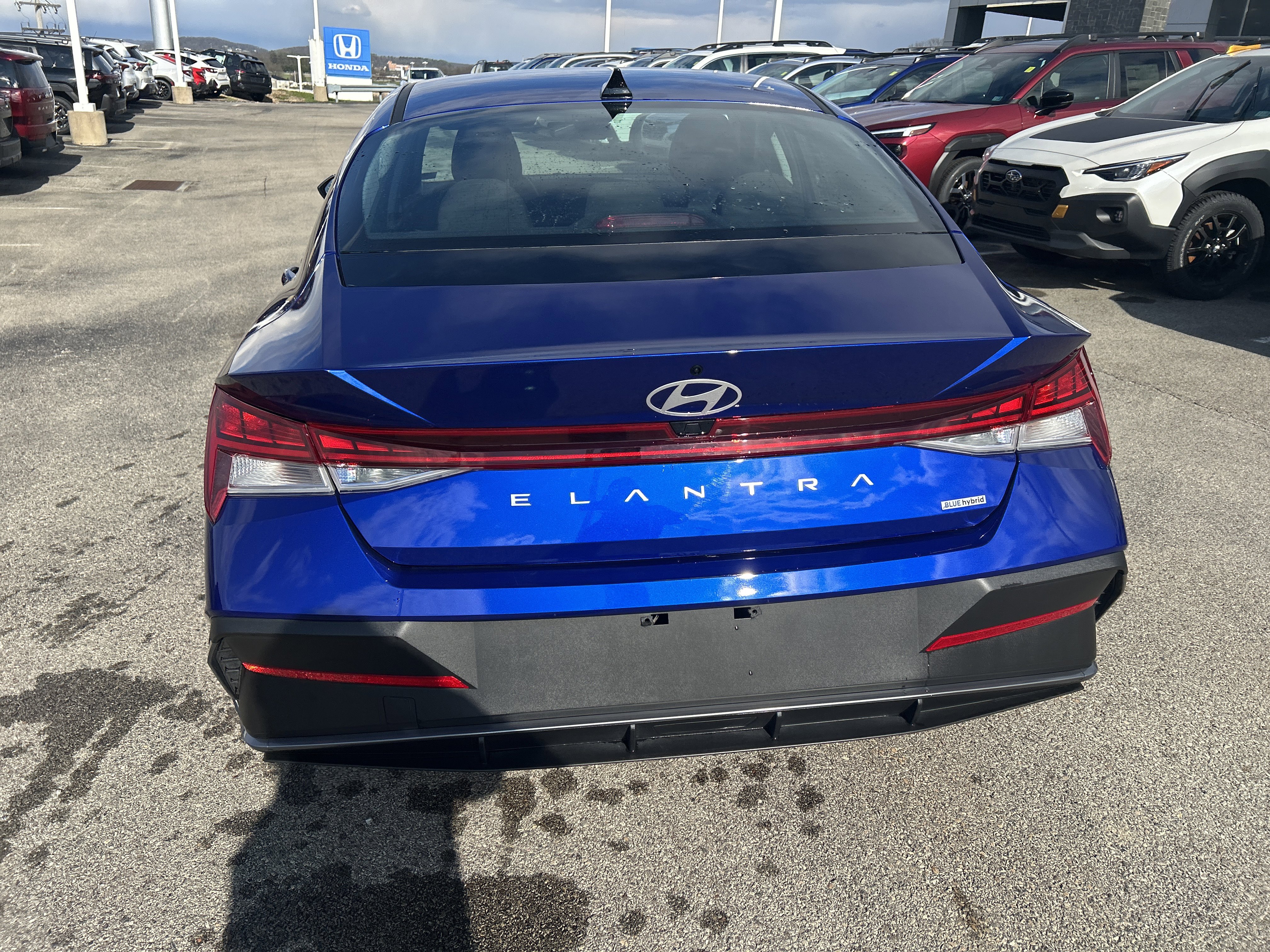 Used 2025 Hyundai Elantra Blue image 7