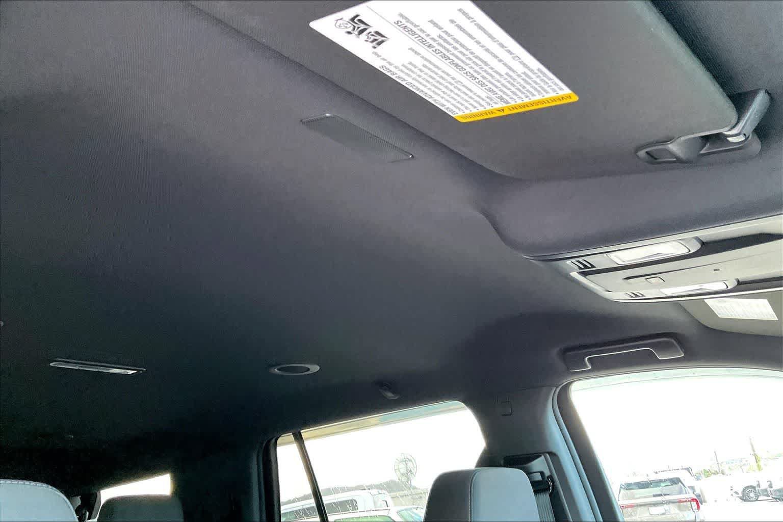 Used 2025 Chevrolet Tahoe LS AWD/4WD image 30
