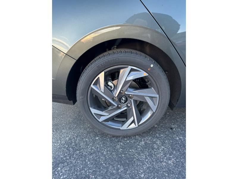 New 2025 Hyundai Elantra Sport image 25