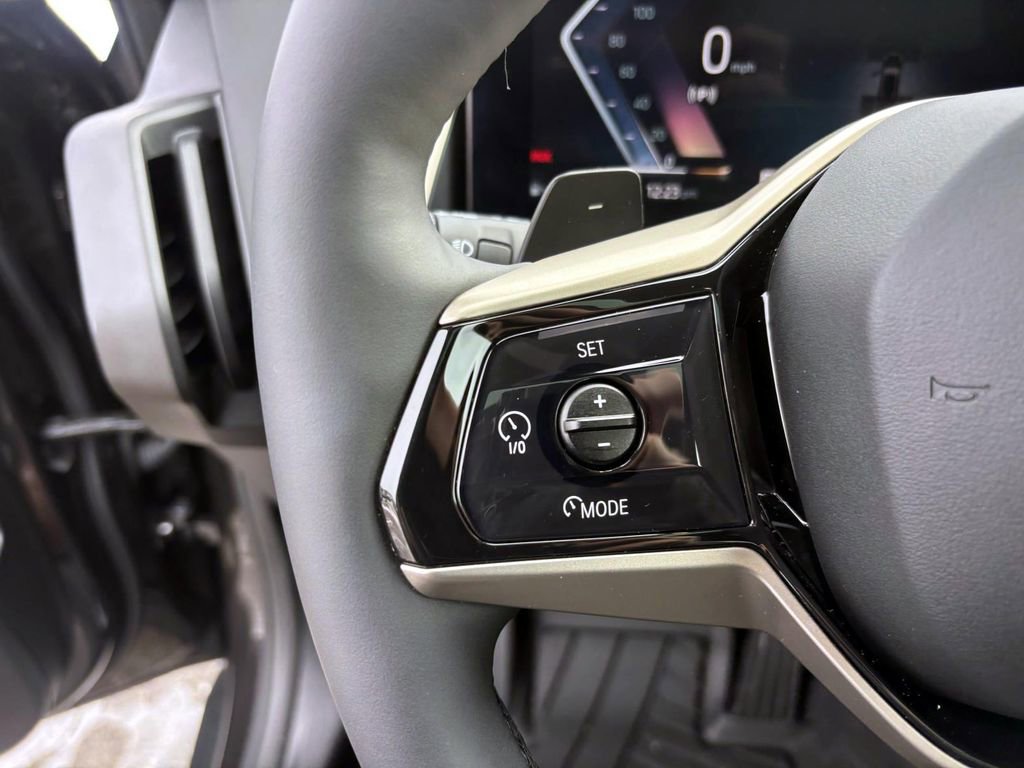 Used 2025 BMW X3 xDrive30i w/ Convenience Package image 16