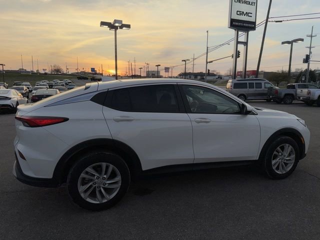 Used 2024 Buick Envista Preferred w/ Convenience I Package image 10