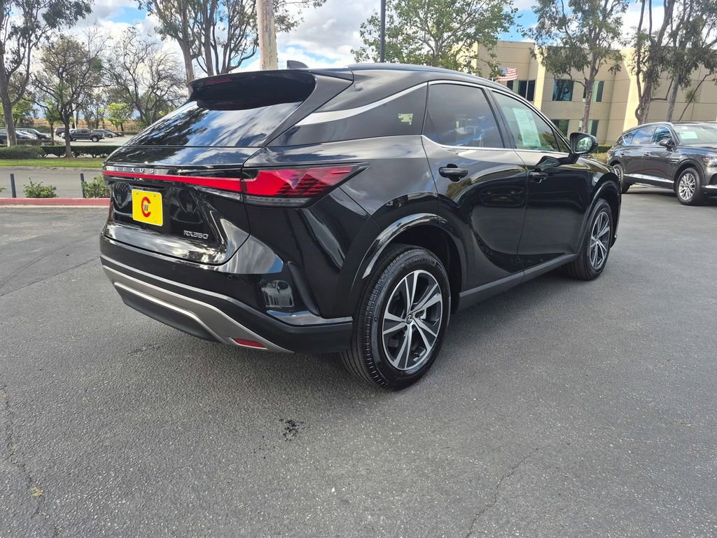 Used 2025 Lexus RX 350 FWD w/ Technology Package image 6