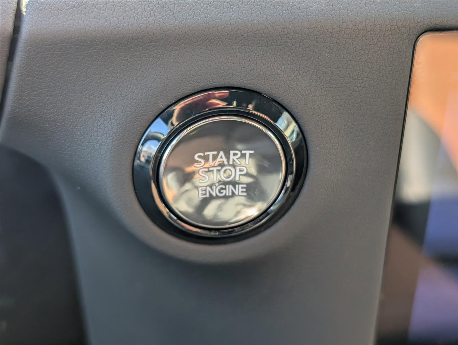 Certified 2025 Lexus GX 550 w/ Accessory Package (2T) image 27