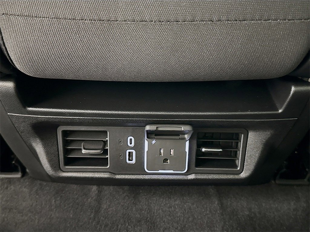 New 2026 GMC Sierra 1500 Elevation image 14