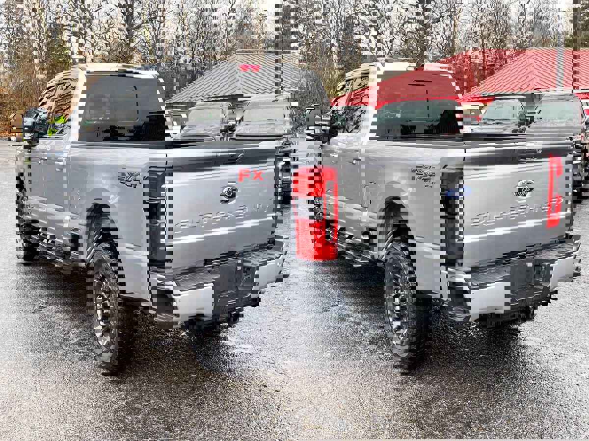 Used 2023 Ford F250 Lariat w/ Sport Appearance Package AWD/4WD image 5