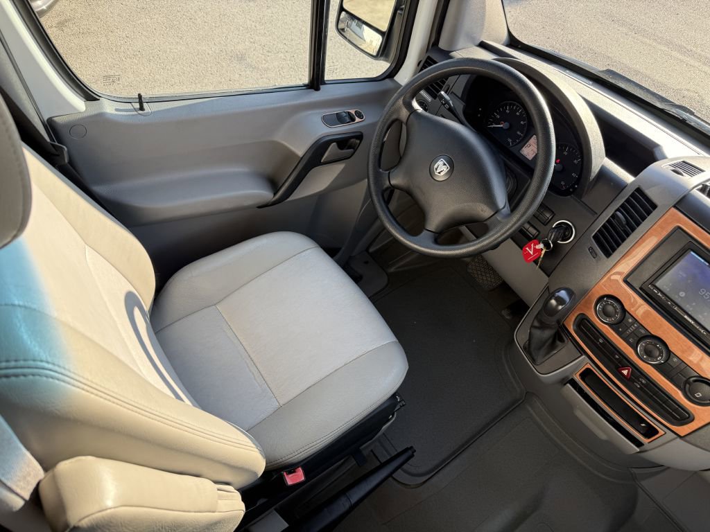 Used 2008 Dodge Sprinter 2500 w/ Trailer Tow Group image 63