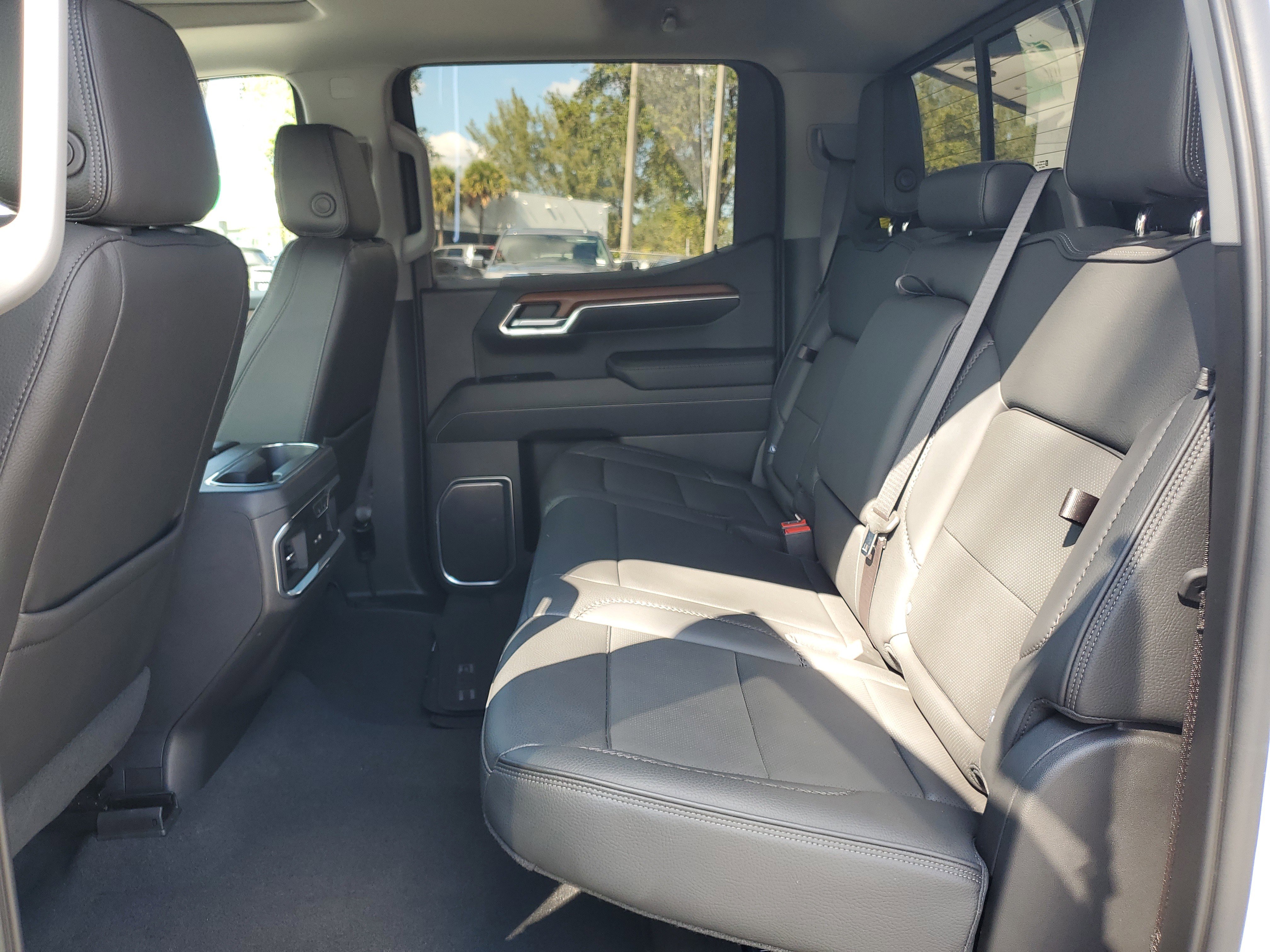 Used 2023 GMC Sierra 1500 Denali w/ Denali Reserve Package image 15