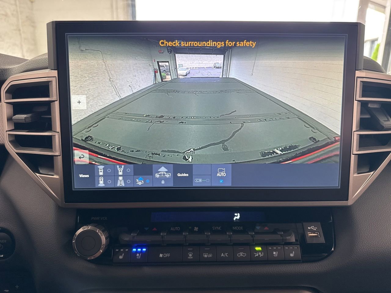 New 2026 Toyota Tundra Limited AWD/4WD image 28