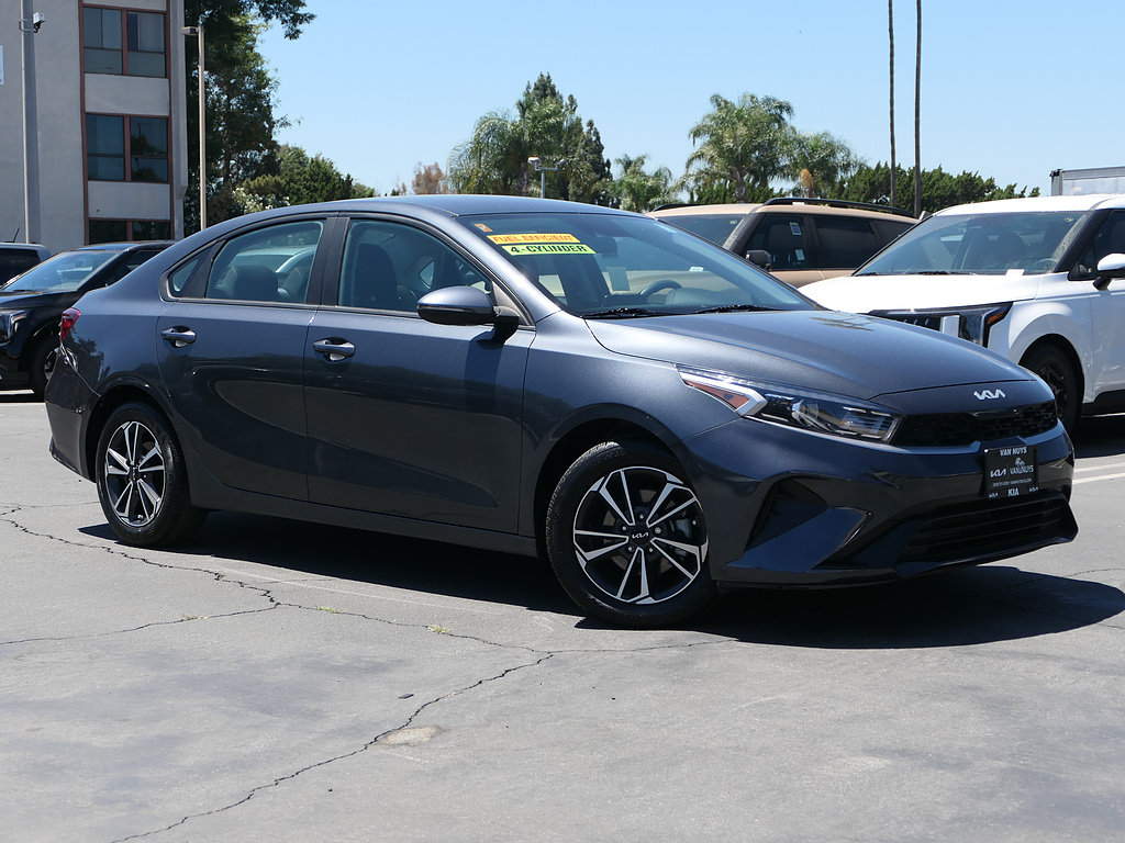 Used 2024 Kia Forte LXS w/ LXS Technology Package FWD image 5