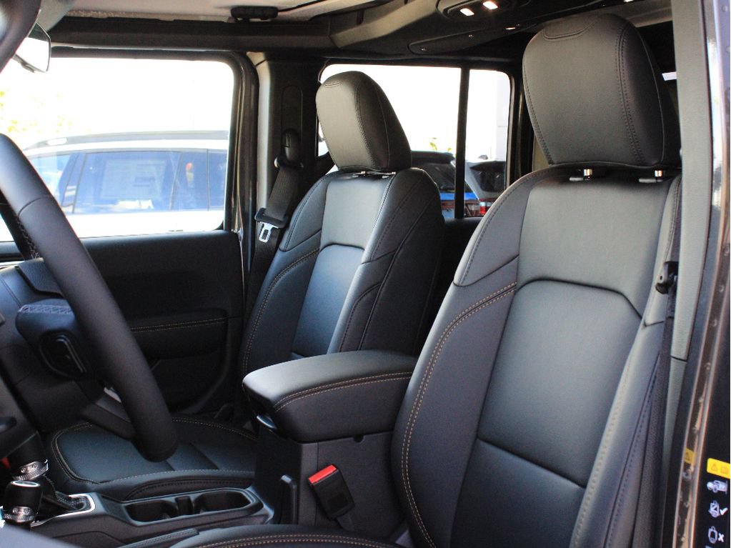 New 2026 Jeep Gladiator Mojave AWD/4WD image 10