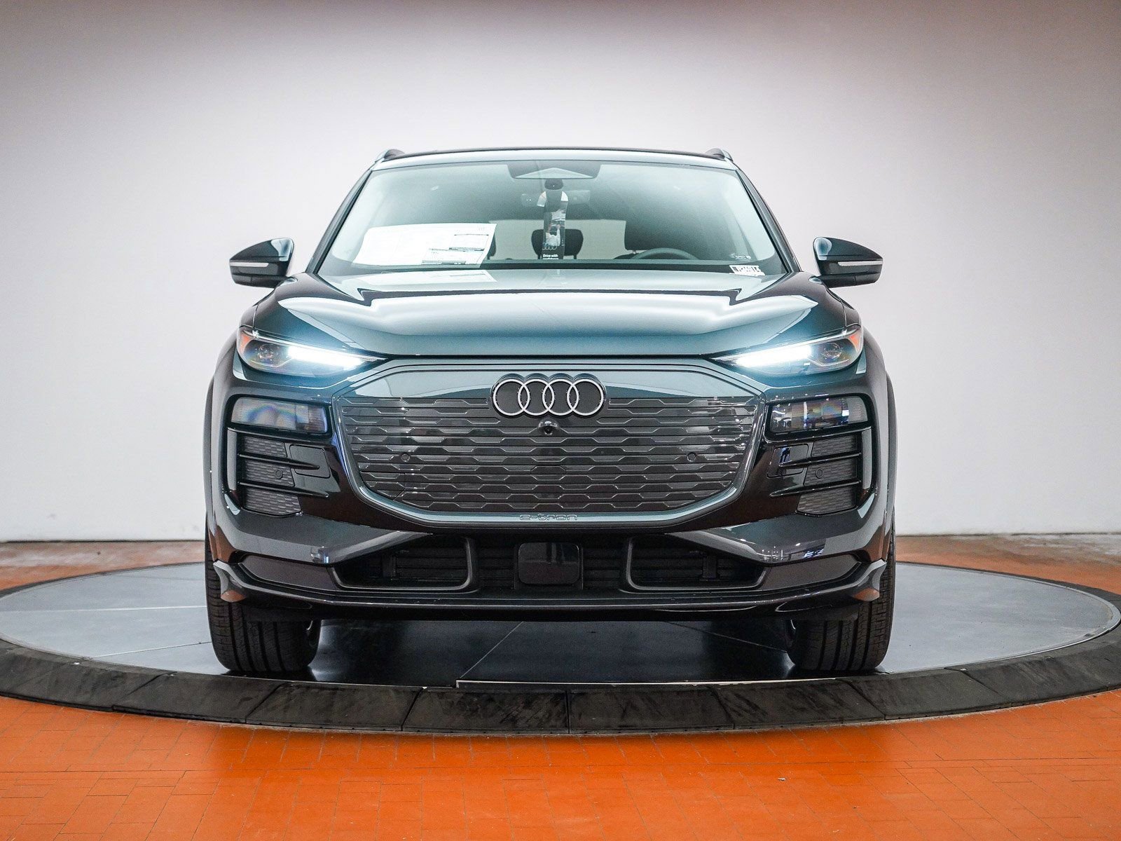 New 2025 Audi Q6 e-tron Premium AWD/4WD image 3