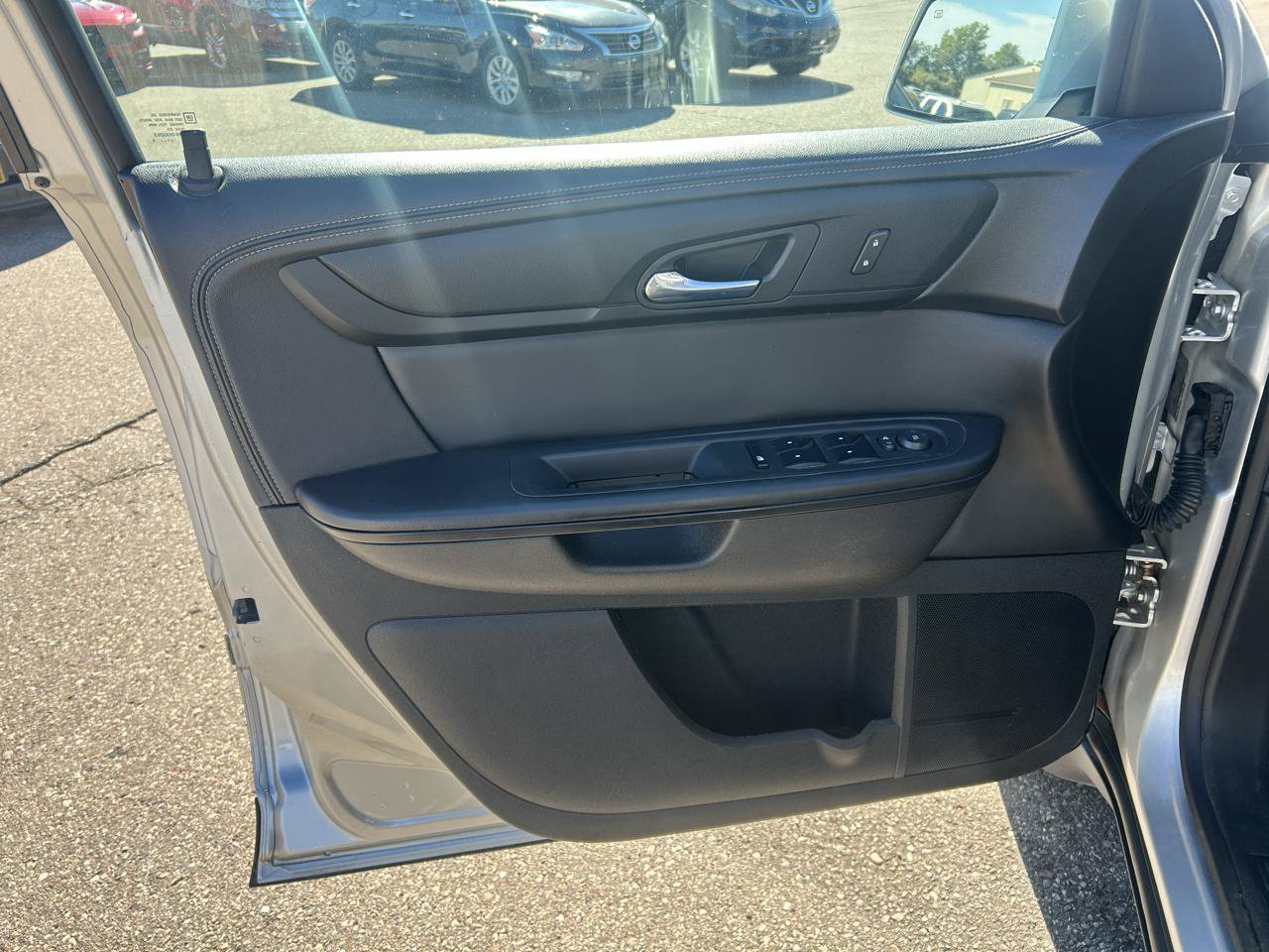 Used 2015 Chevrolet Traverse LT AWD/4WD image 15