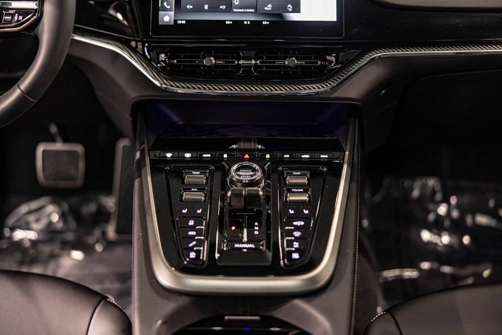 New 2026 Aston Martin DBX 707 AWD/4WD image 40