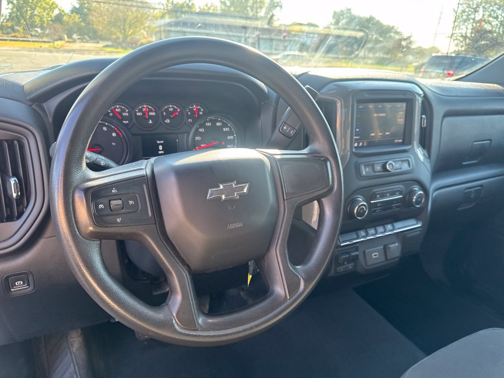Used 2020 Chevrolet Silverado 1500 Custom Trail Boss w/ Custom Convenience Package AWD/4WD image 15