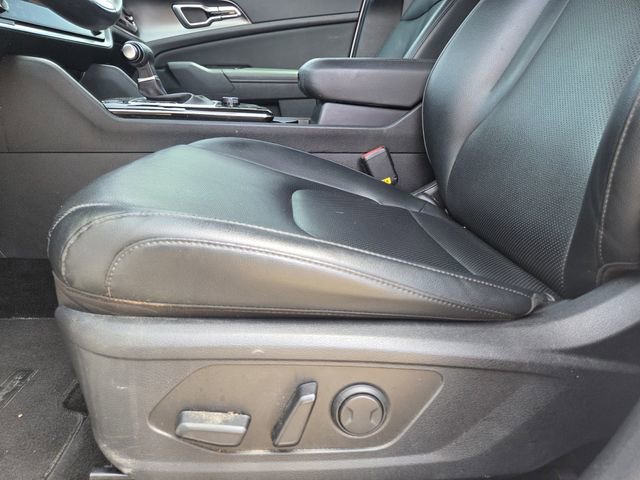 Used 2023 Kia Sportage EX image 15