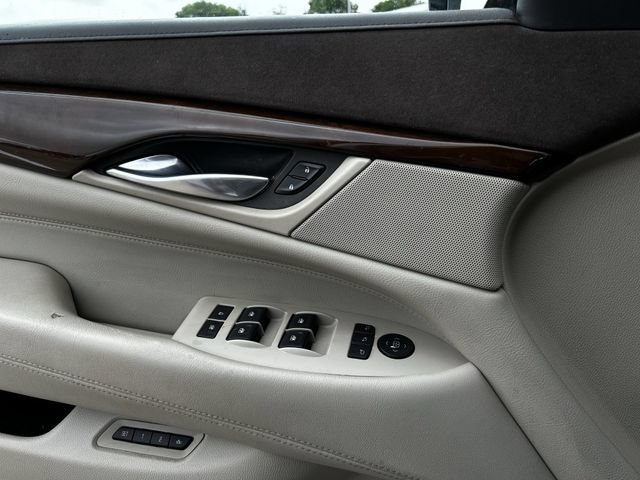 Used 2017 Cadillac Escalade Luxury RWD image 24