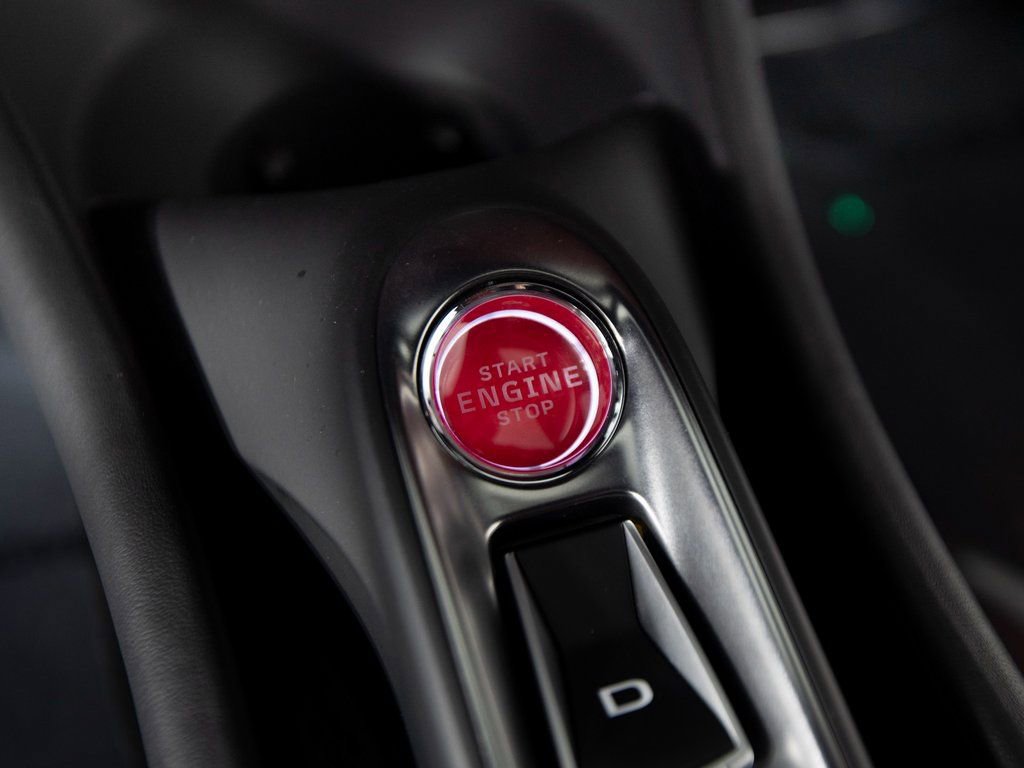 Used 2023 McLaren Artura image 19