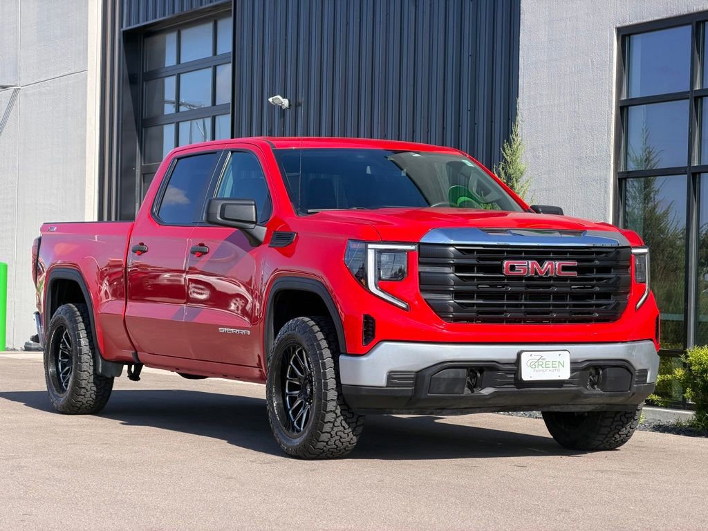 Used 2023 GMC Sierra 1500 Pro w/ Pro Value Package AWD/4WD image 4