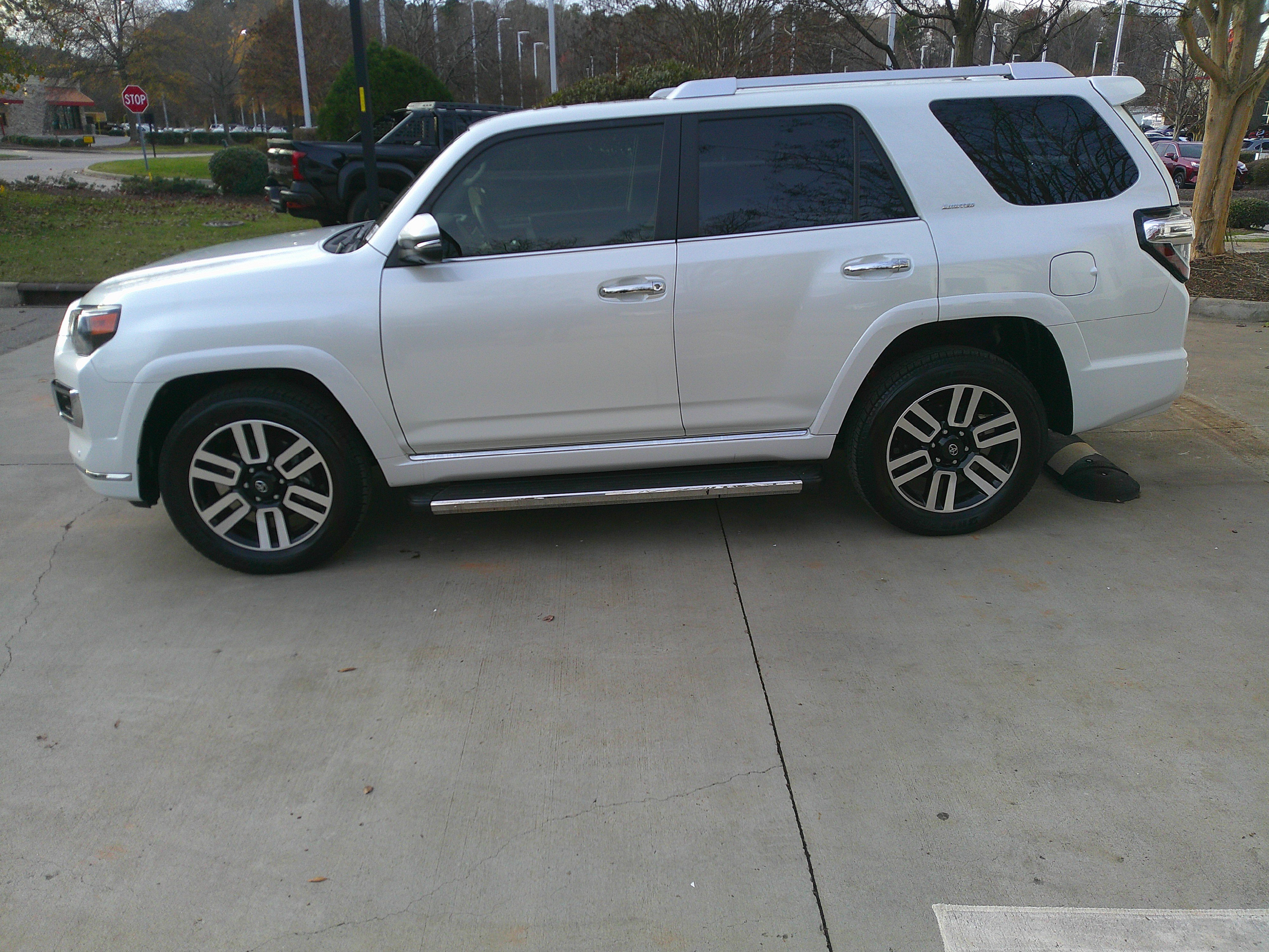 Used 2024 Toyota 4Runner Limited image 8