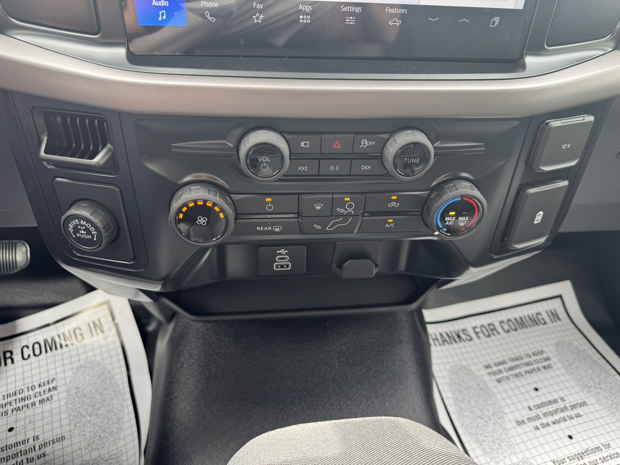 New 2025 Ford F150 XL w/ Equipment Group 103A High image 18