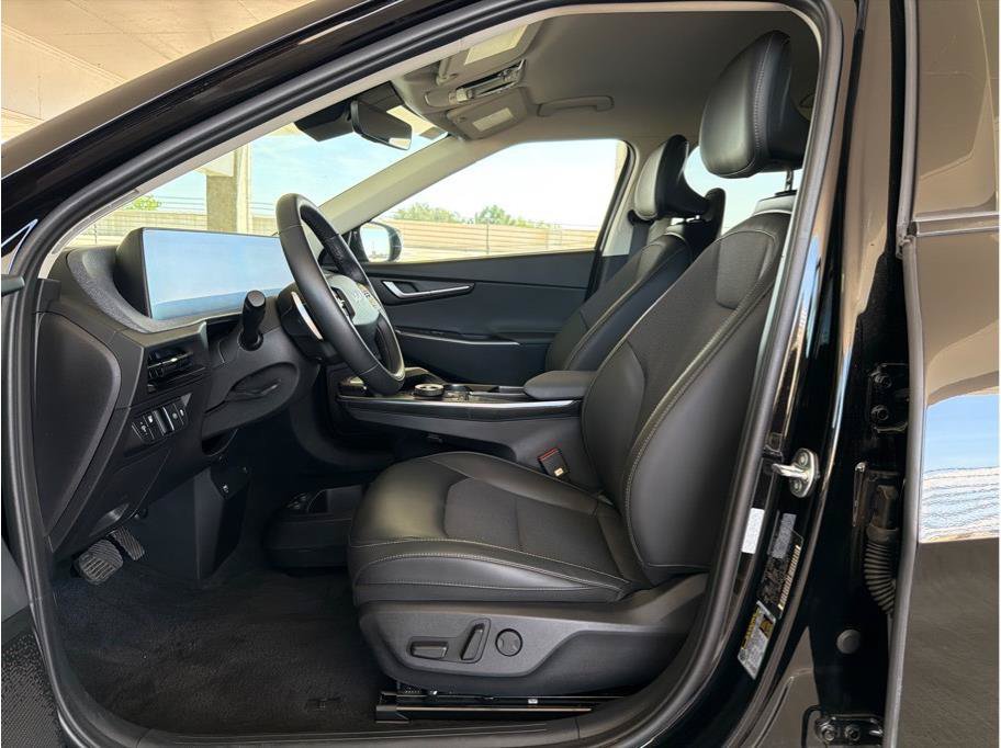 Used 2024 Kia EV6 Light AWD/4WD image 10