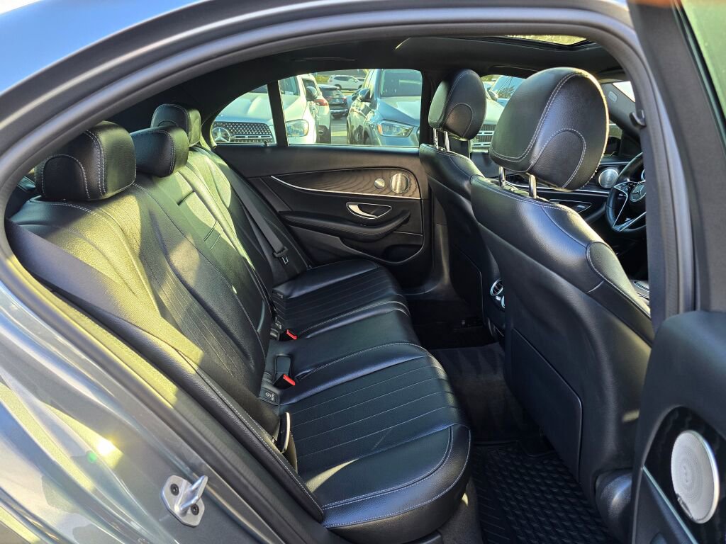 Used 2023 Mercedes-Benz E 450 4MATIC Sedan image 25