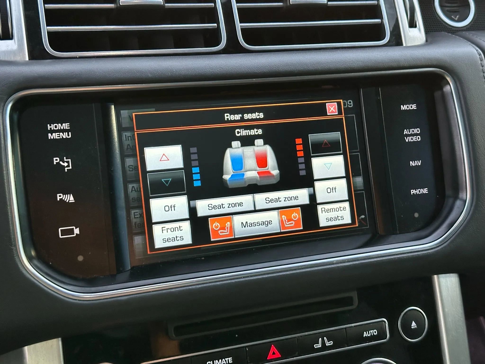 Used 2015 Land Rover Range Rover Long Wheelbase Autobiography image 46