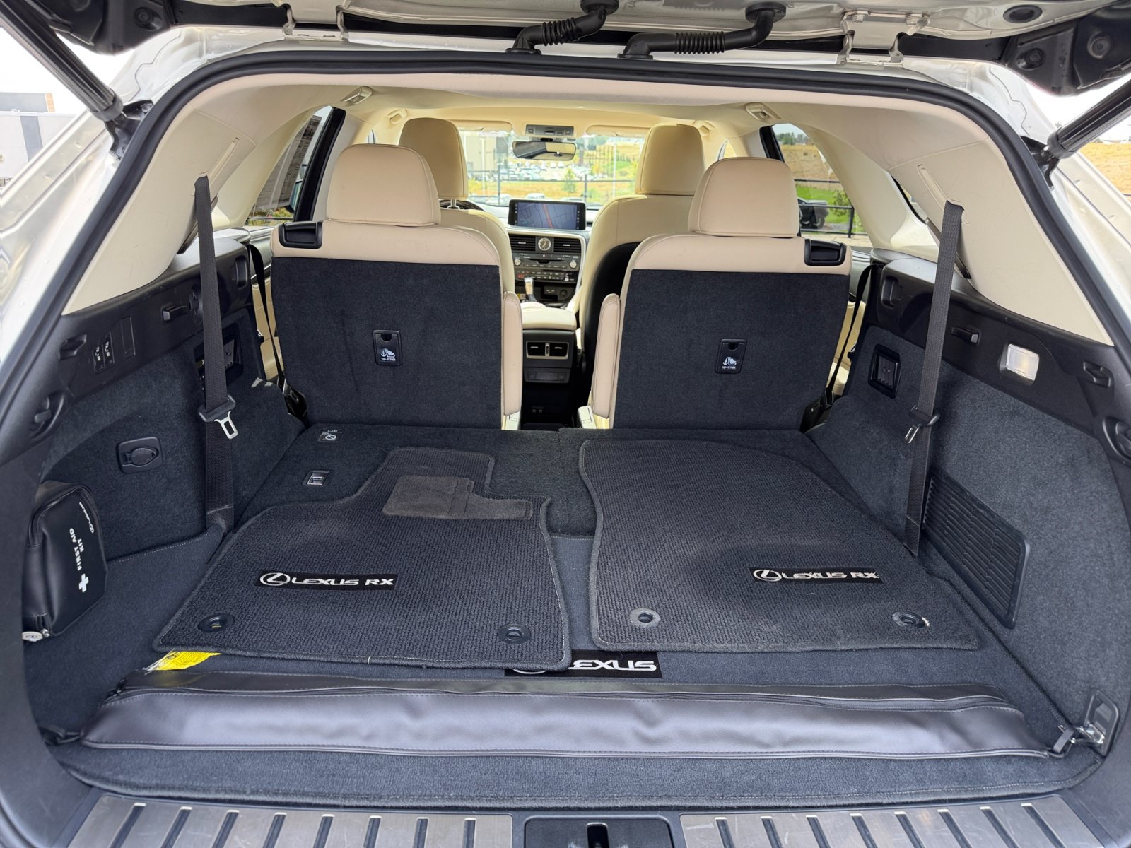 Used 2021 Lexus RX 450hL Luxury w/ Cold Area Package (CT) AWD/4WD image 32