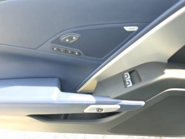 Used 2016 Chevrolet Corvette Z06 w/ 3LZ Preferred Equipment Group image 18