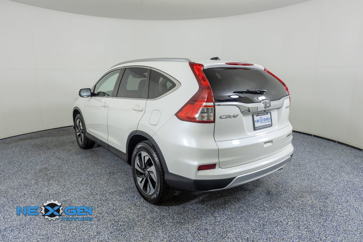 Used 2016 Honda CR-V Touring image 5