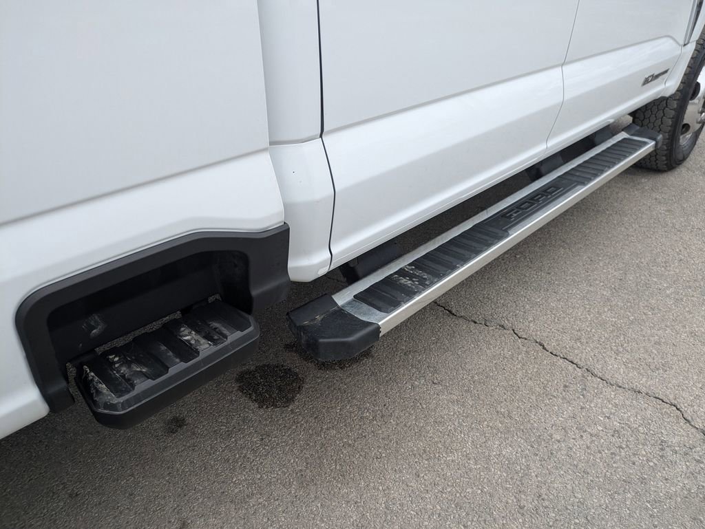 Used 2024 Ford F350 Lariat w/ FX4 Off-Road Package image 31