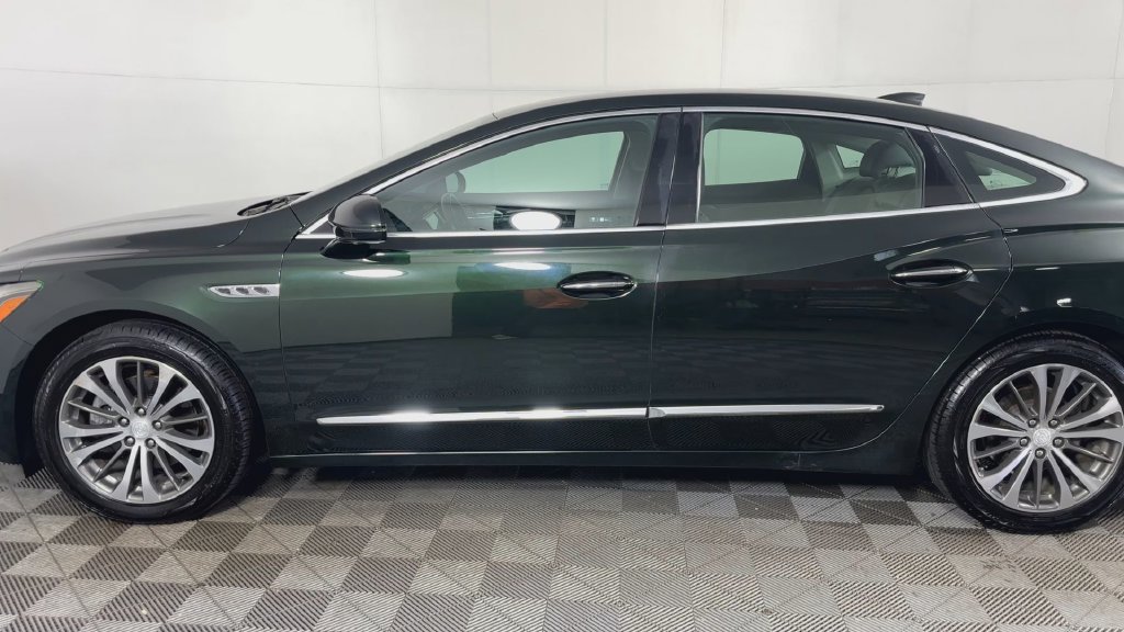 Certified 2017 Buick LaCrosse Essence w/ Sights and Sounds Package FWD image 7