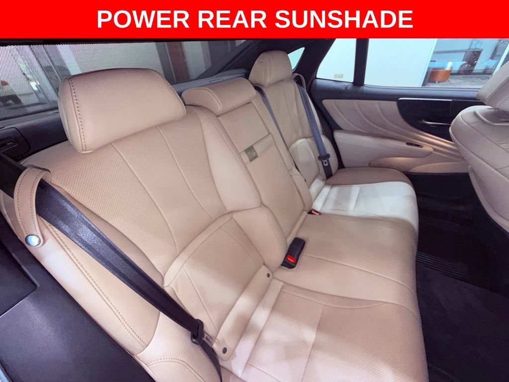 Certified 2022 Lexus LS 500 w/ Accessory Package (Z2) RWD image 15