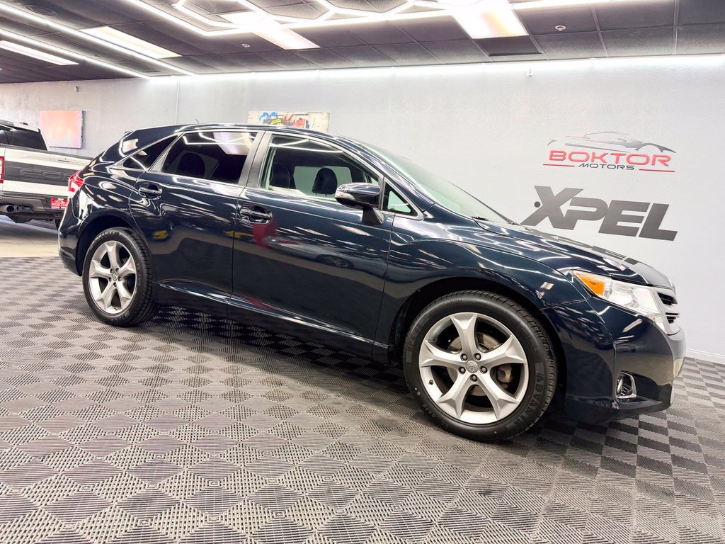Used 2014 Toyota Venza XLE w/ XLE Premium Package FWD image 2