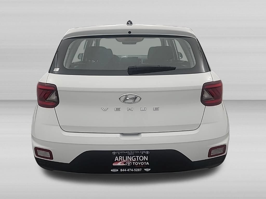 Used 2024 Hyundai Venue SE FWD image 5
