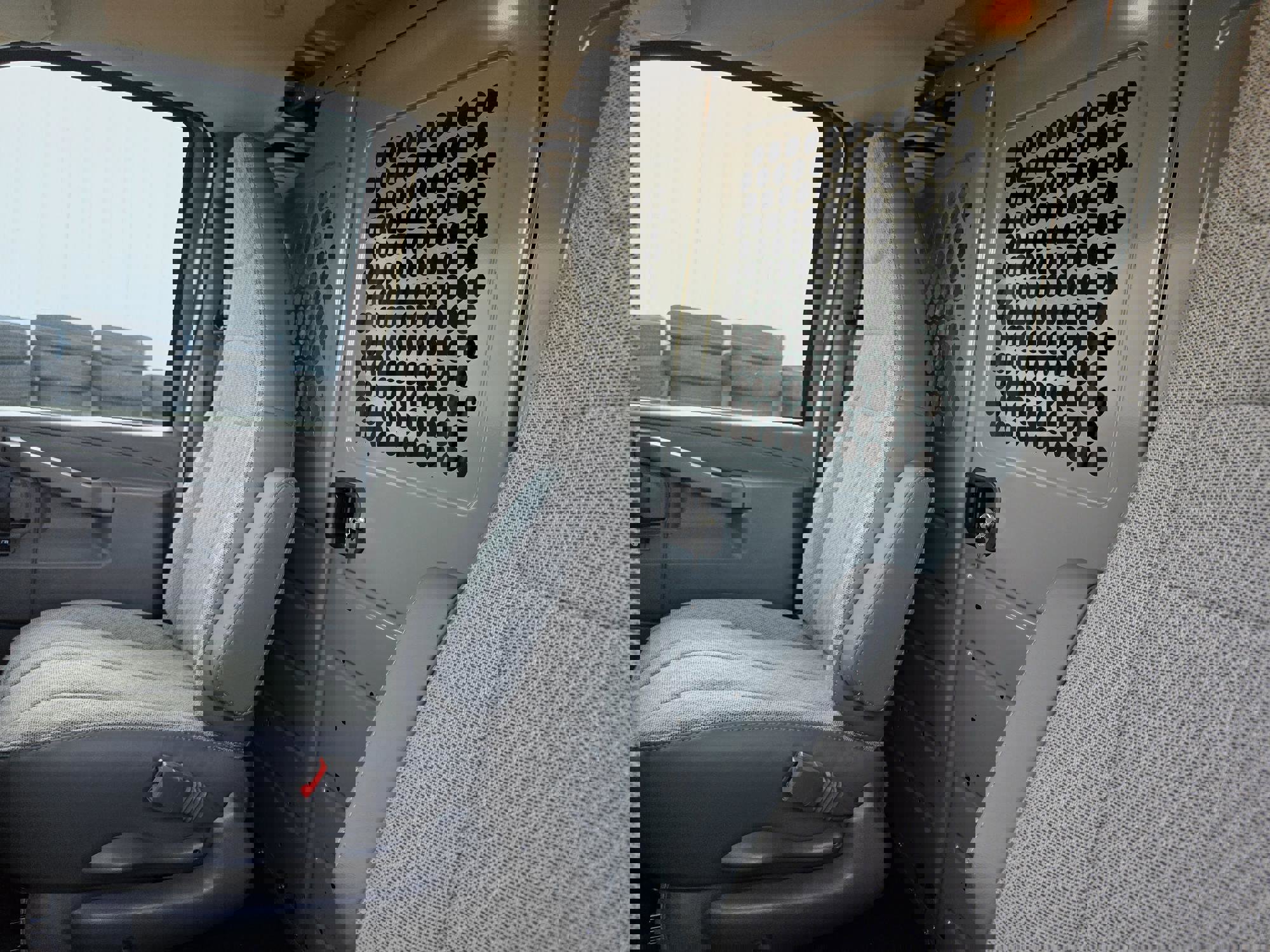 New 2025 Chevrolet Express 3500 w/ Driver Convenience Package image 12