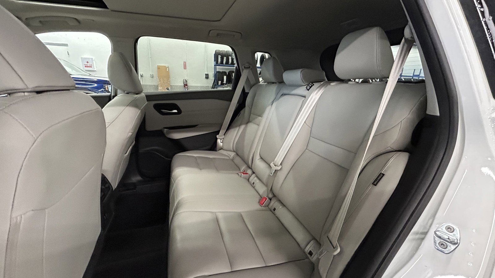 Used 2023 Nissan Rogue SL image 14