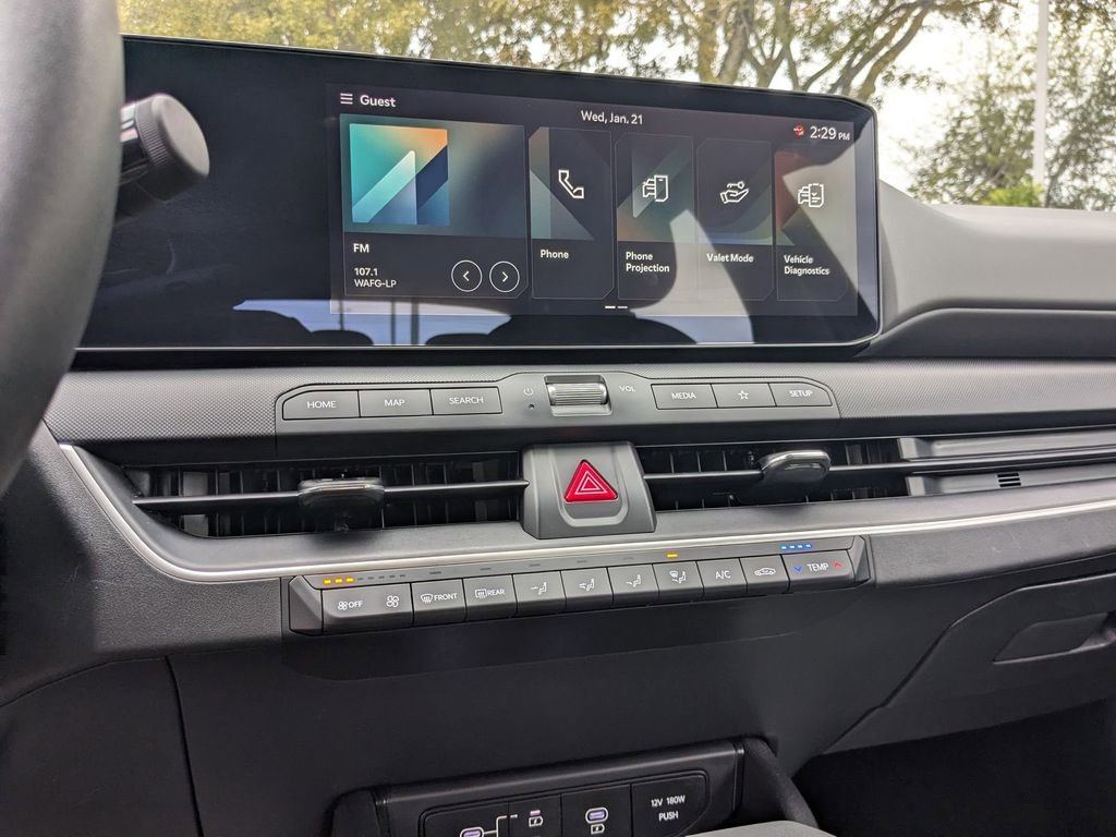 Used 2025 Kia K4 LXS image 19