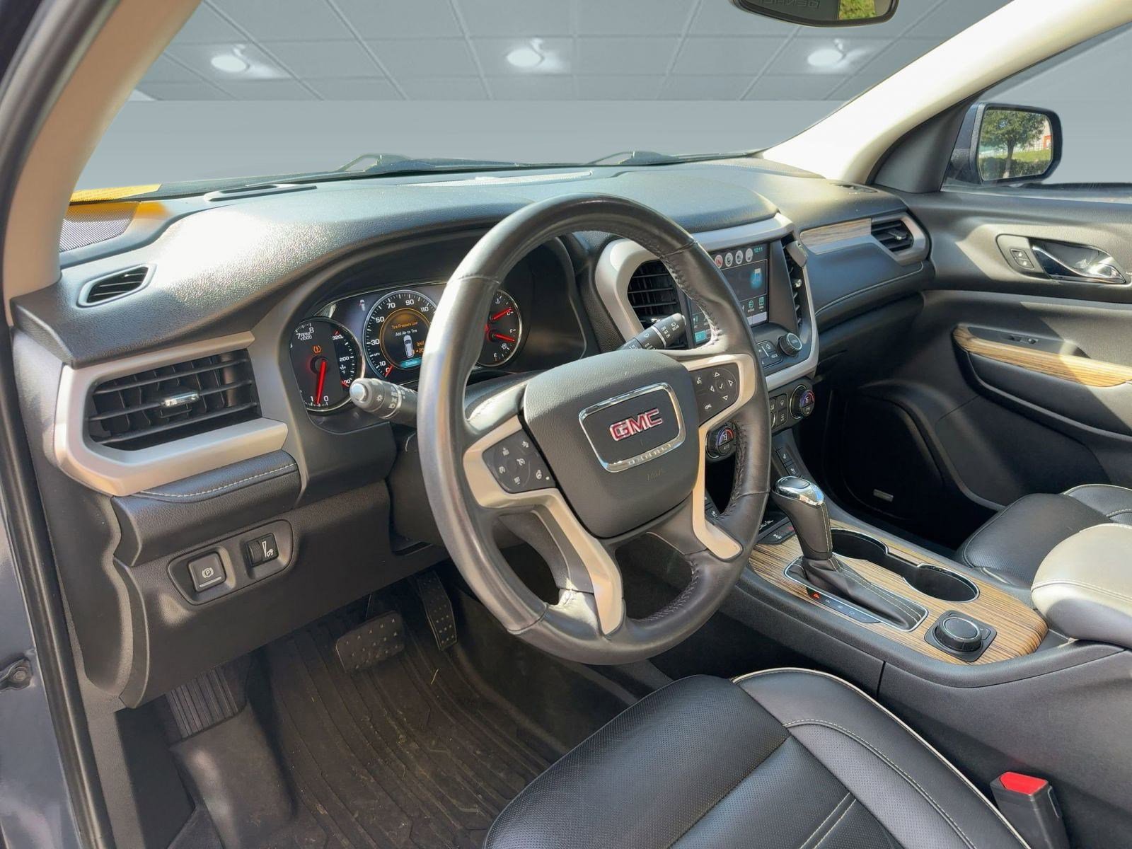 Used 2019 GMC Acadia Denali w/ Technology Package image 4