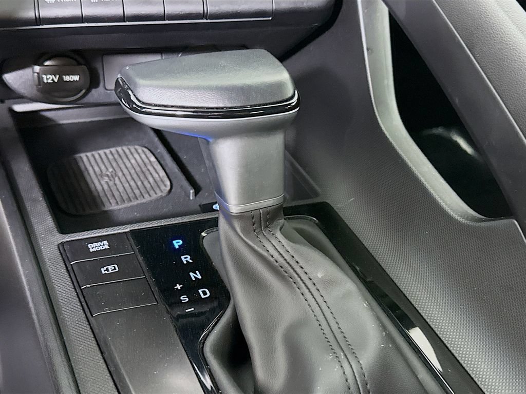 Certified 2025 Hyundai Elantra Sport FWD image 10