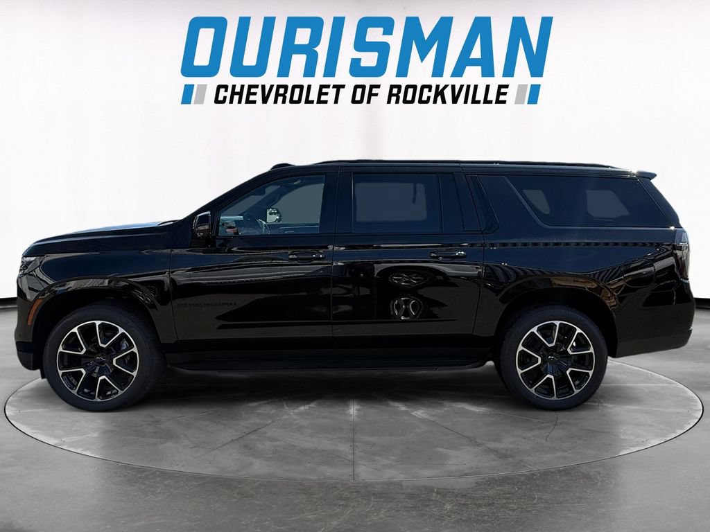 New 2026 Chevrolet Suburban RST w/ RST Capability Package AWD/4WD image 3