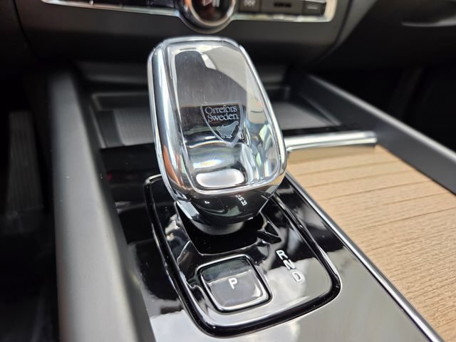 New 2026 Volvo XC60 T8 Plus w/ Protection Package Premier AWD/4WD image 25