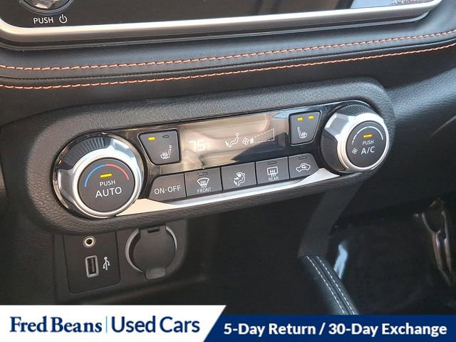 Used 2019 Nissan Kicks SR w/ SR Premium Package image 15