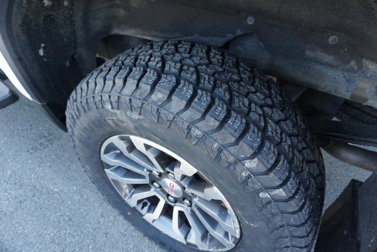Used 2019 GMC Sierra 1500 AT4 w/ AT4 Premium Package image 11