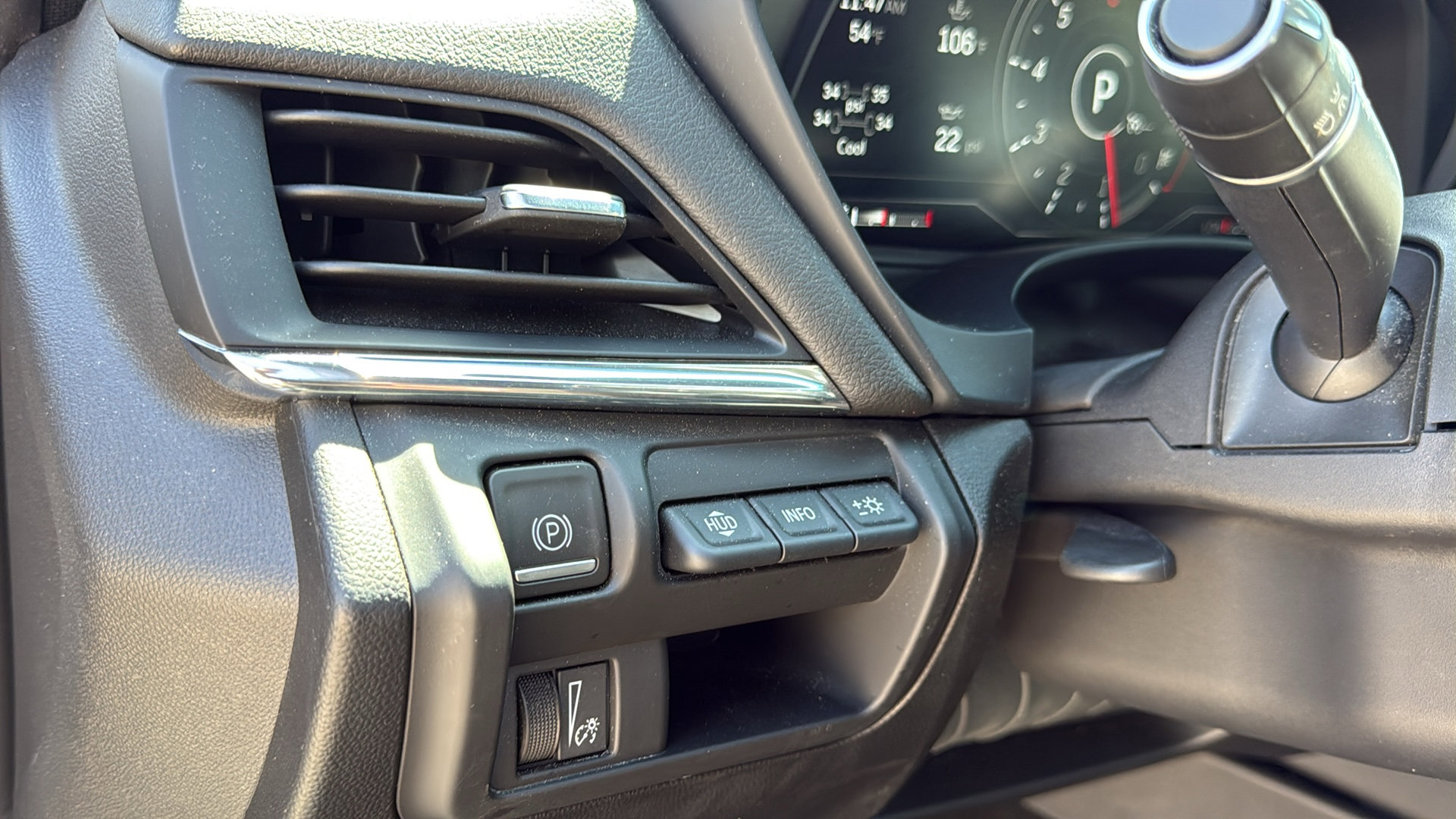 Certified 2022 Cadillac CT4 Premium Luxury AWD/4WD image 13