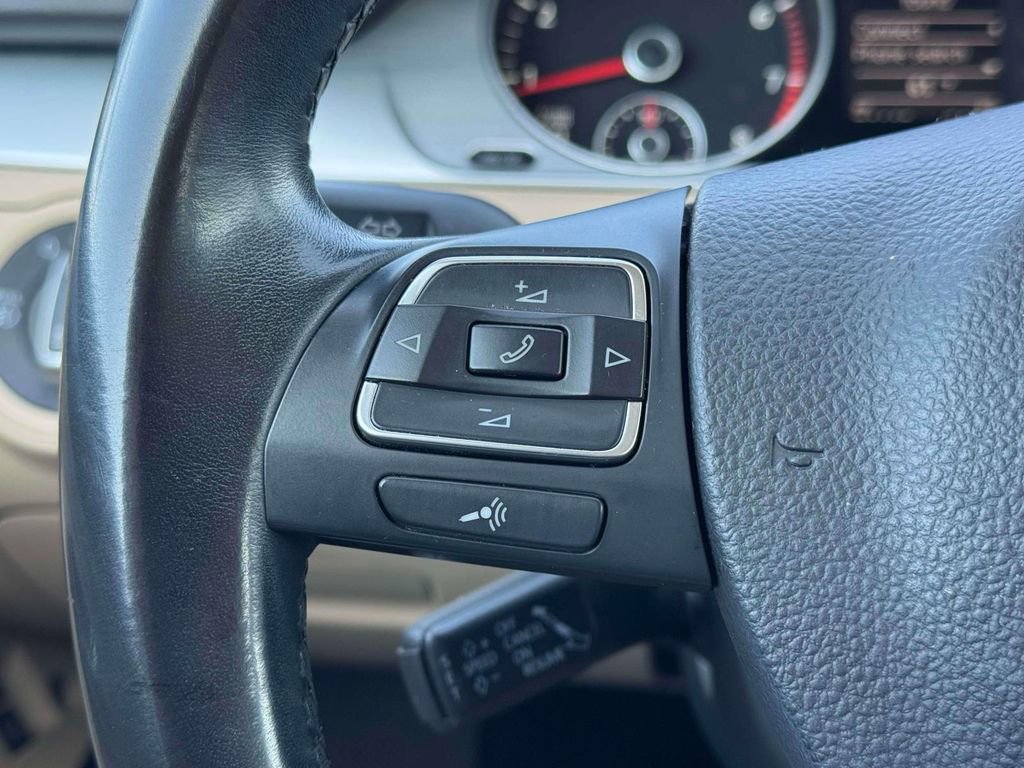 Used 2015 Volkswagen CC Sport image 24
