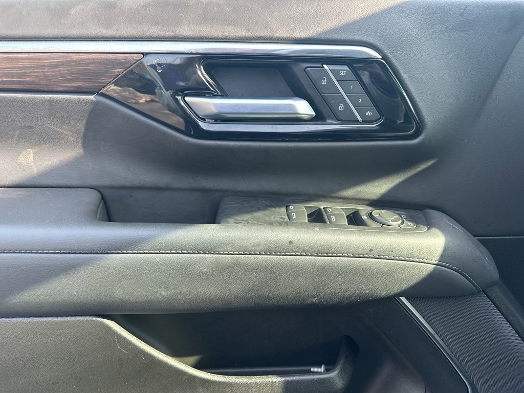 Used 2025 Chevrolet Tahoe LT image 10